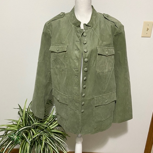 Plus Size 2X Suede Leather Jacket Olive Green Button Up Pockets EUC - Picture 3 of 16